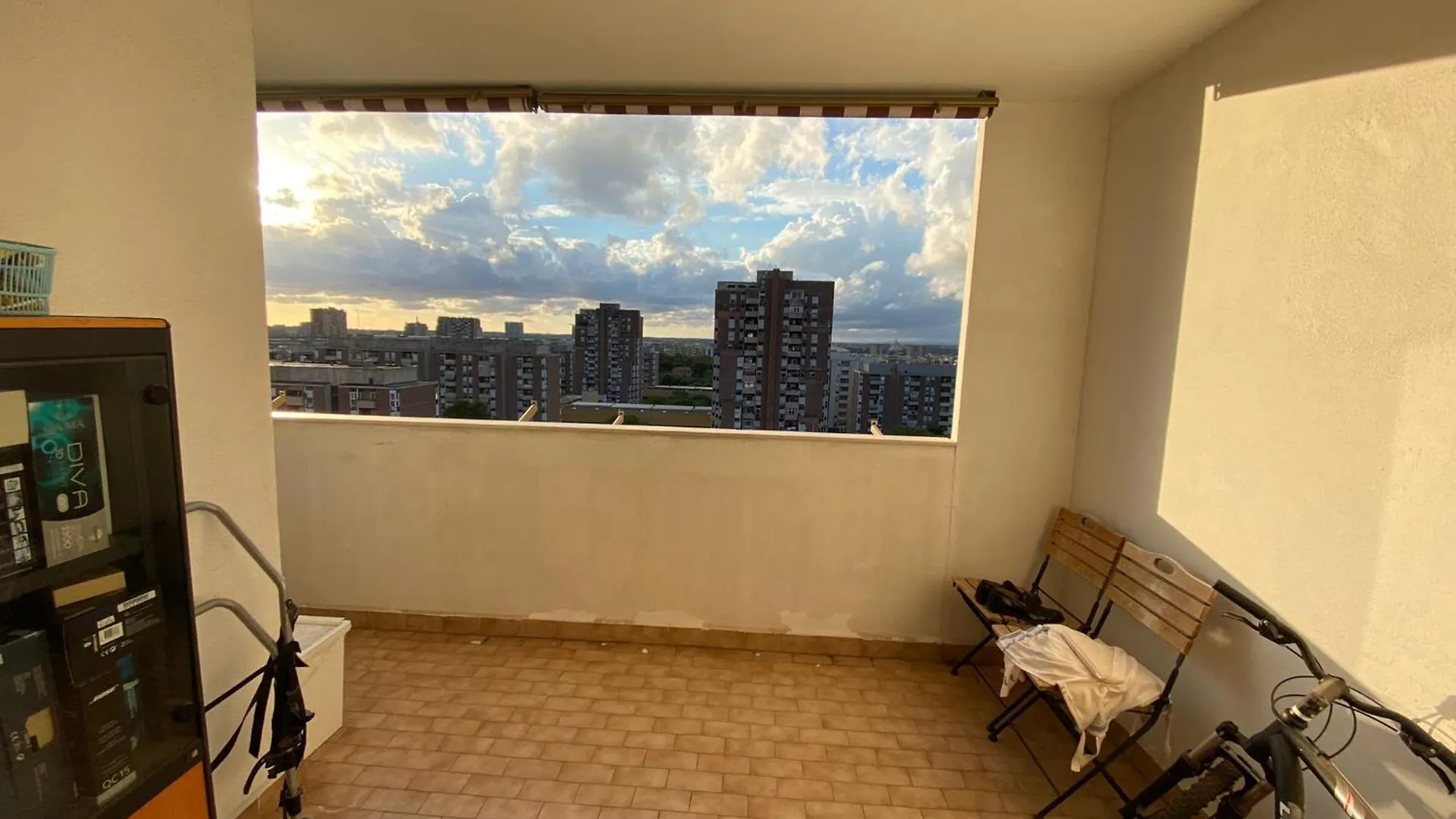 Domus Laurentina - Appartamento Vicinanze Cecchignola E Metropolitana Roma